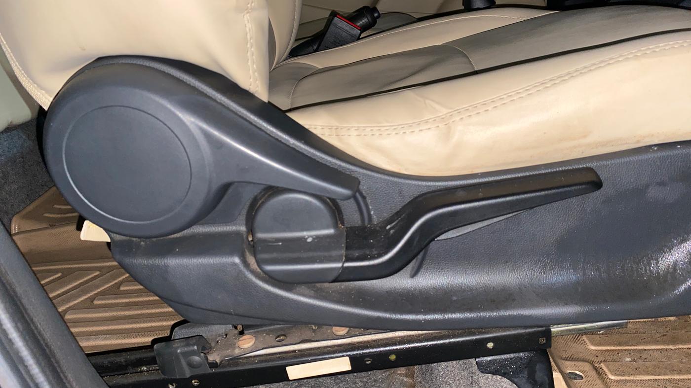 2019 Honda Amaze 1.2L I-VTEC VX, Petrol, Manual, 65,278 km, Driver Side Adjustment Panel