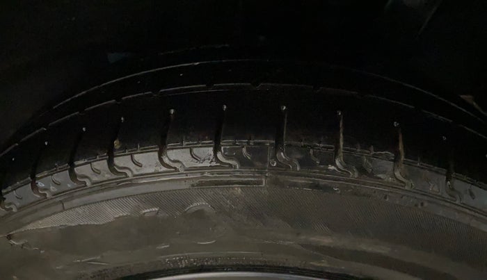 2021 Hyundai GRAND I10 NIOS SPORTZ 1.2 KAPPA VTVT, Petrol, Manual, 93,240 km, Left Rear Tyre Tread