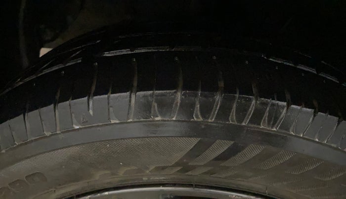 2021 Hyundai GRAND I10 NIOS SPORTZ 1.2 KAPPA VTVT, Petrol, Manual, 93,240 km, Left Front Tyre Tread