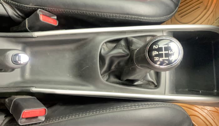2017 Maruti Baleno ZETA PETROL 1.2, Petrol, Manual, 72,811 km, Gear Lever