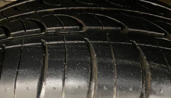 2017 Maruti Baleno ZETA PETROL 1.2, Petrol, Manual, 72,811 km, Left Front Tyre Tread