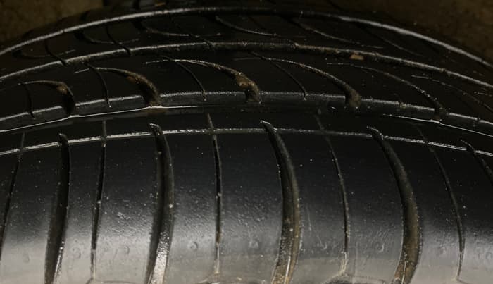 2017 Maruti Baleno ZETA PETROL 1.2, Petrol, Manual, 72,811 km, Right Rear Tyre Tread