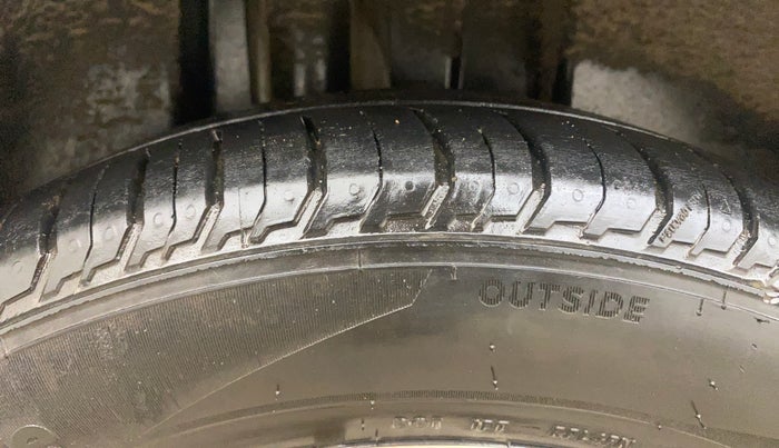 2022 Skoda SLAVIA STYLE 1.5L TSI DSG, Petrol, Automatic, 30,162 km, Right Rear Tyre Tread