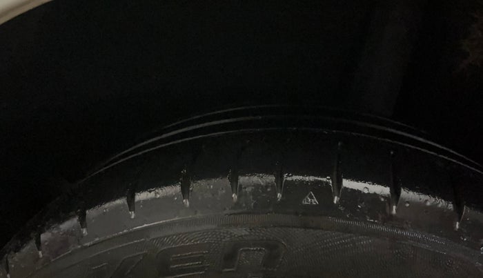 2019 Toyota Glanza G, Petrol, Manual, 54,811 km, Left Rear Tyre Tread