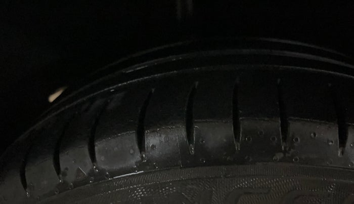 2019 Toyota Glanza G, Petrol, Manual, 54,811 km, Right Rear Tyre Tread