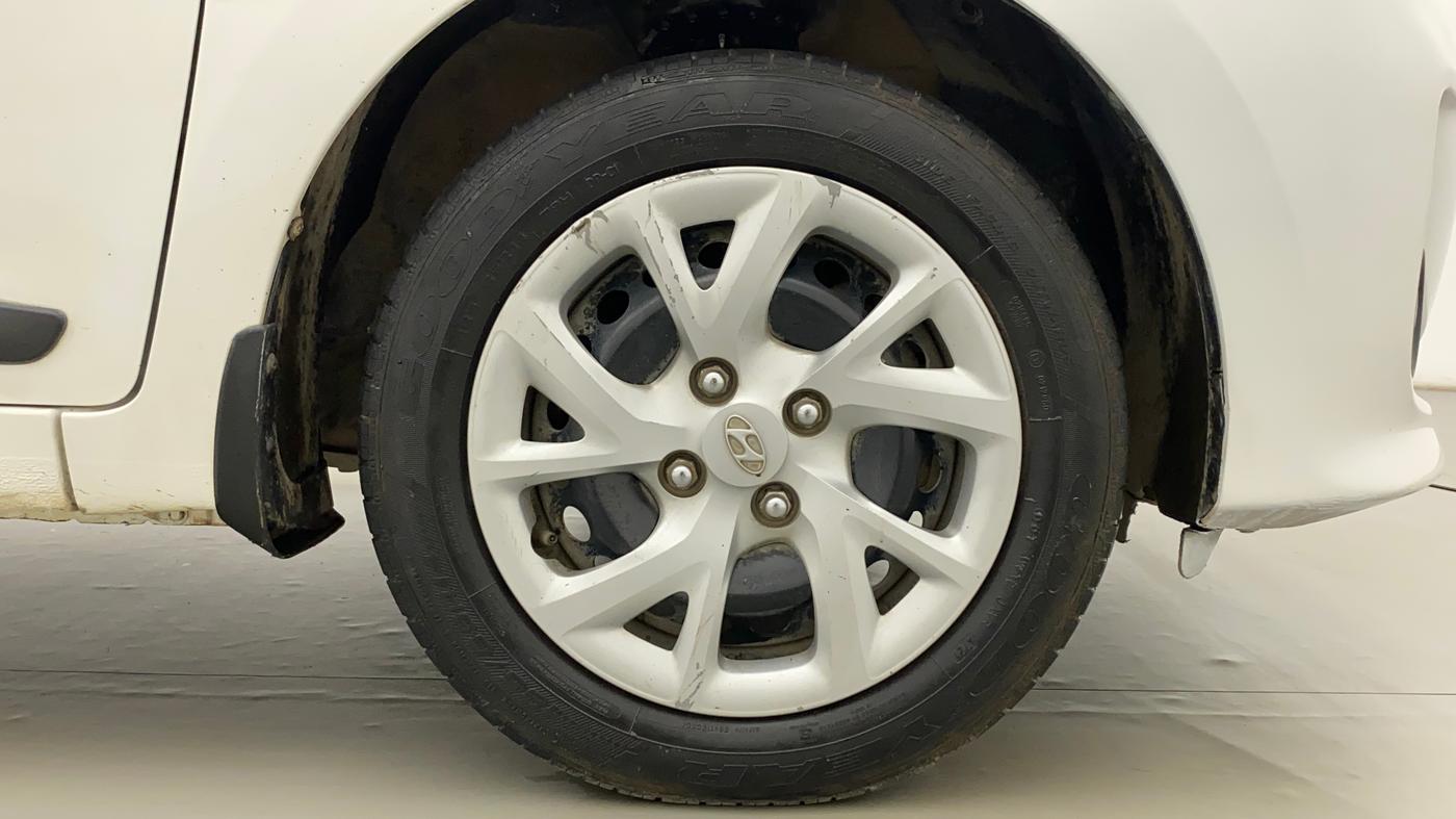 2018 Hyundai Grand i10 SPORTZ 1.2 KAPPA VTVT, Petrol, Manual, 56,471 km, Right Front Wheel