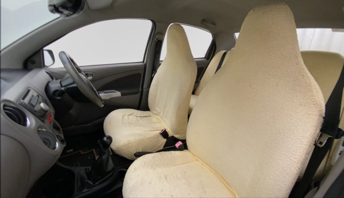 2011 Toyota Etios V, Petrol, Manual, 97,474 km, Right Side Front Door Cabin