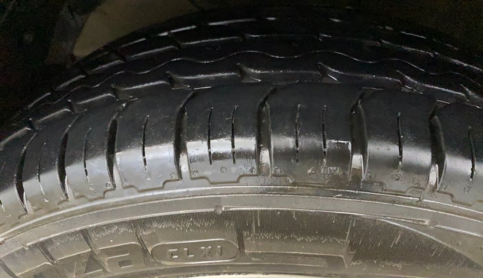 2019 Maruti Ertiga ZXI+ SHVS, Petrol, Manual, 70,650 km, Left Front Tyre Tread