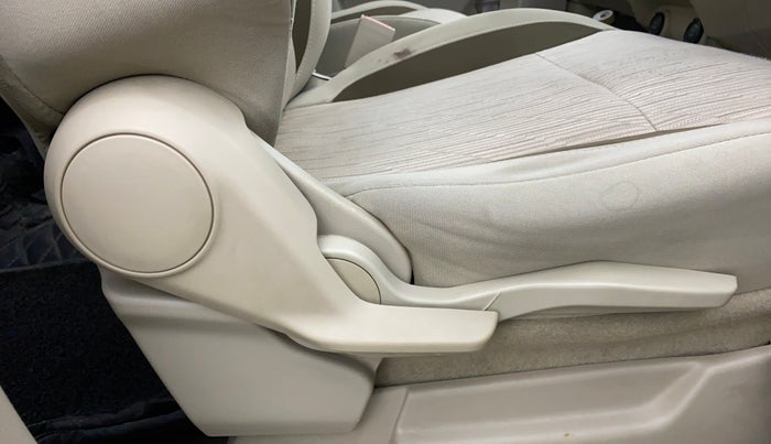 2019 Maruti Ertiga ZXI+ SHVS, Petrol, Manual, 70,650 km, Driver Side Adjustment Panel