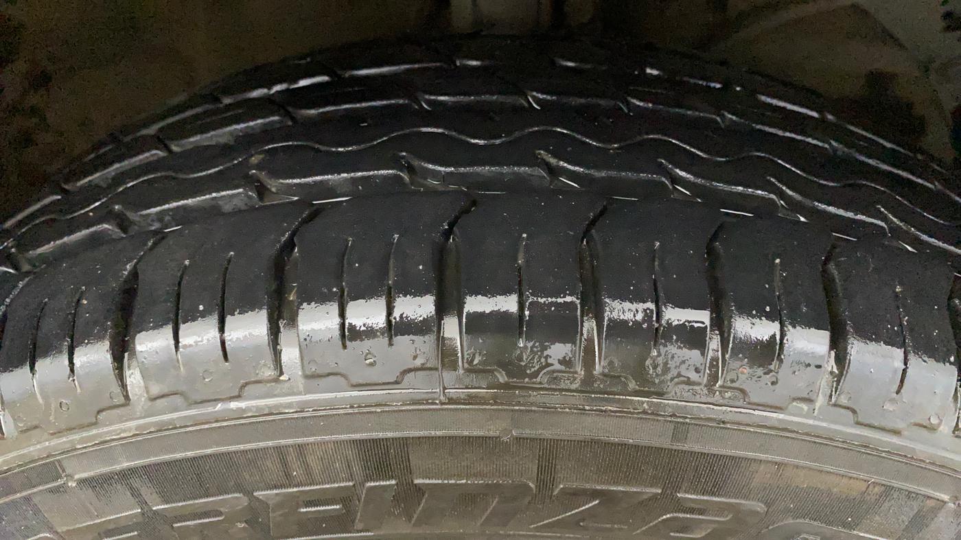 2019 Maruti Ertiga ZXI+ SHVS, Petrol, Manual, 70,650 km, Right Front Tyre Tread