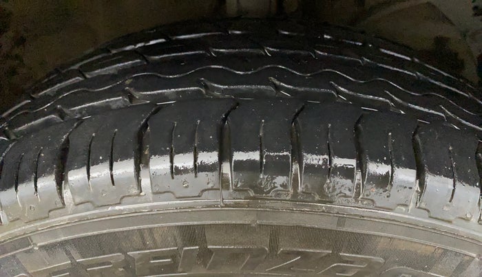 2019 Maruti Ertiga ZXI+ SHVS, Petrol, Manual, 70,650 km, Right Front Tyre Tread