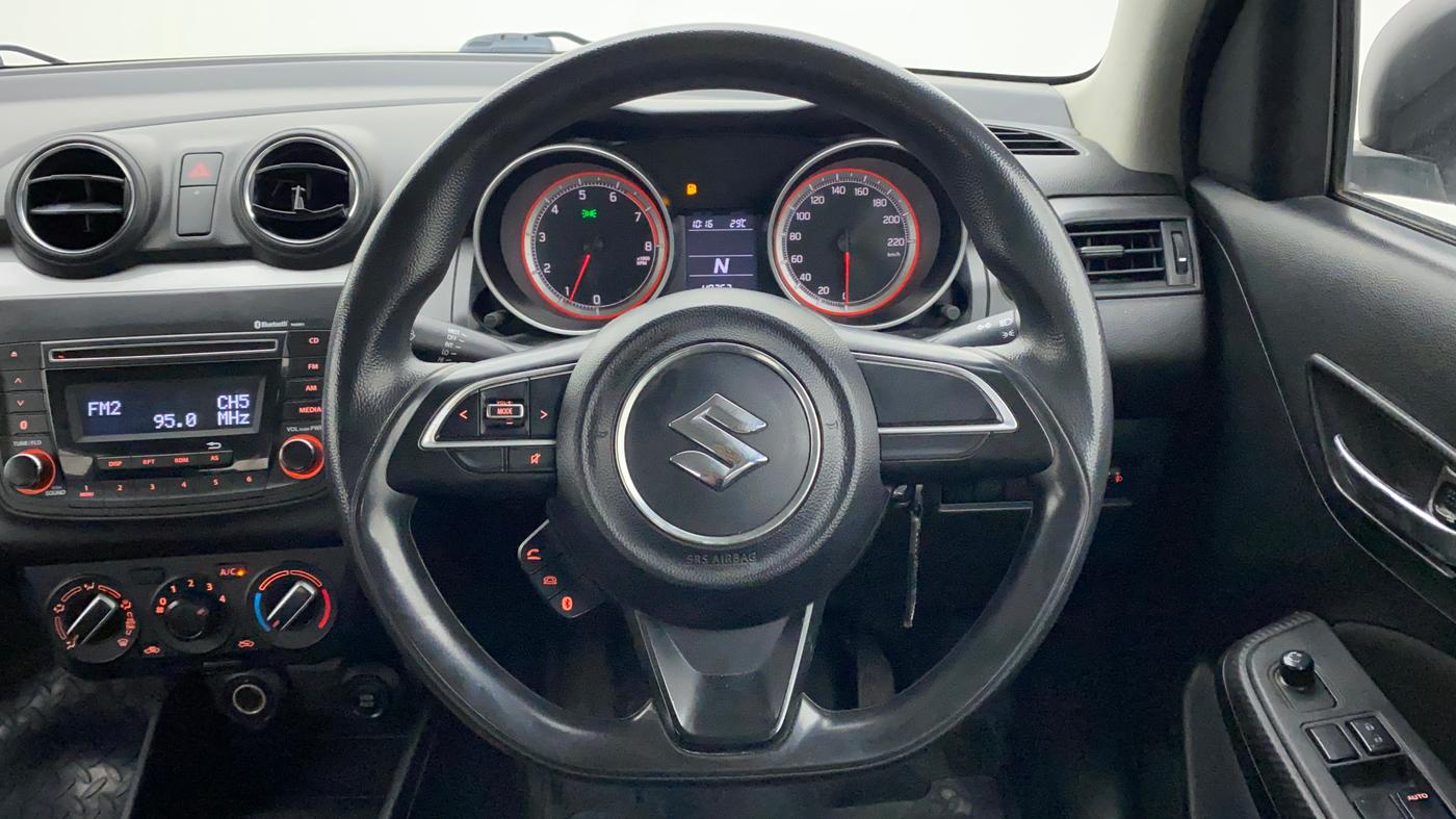 2018 Maruti Swift VXI AMT, Petrol, Automatic, 49,614 km, Steering Wheel Close Up