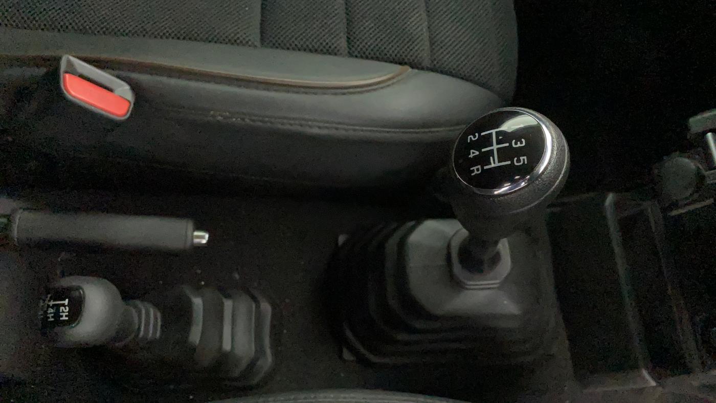 2023 Maruti JIMNY ALPHA ALL GRIP PRO MT, Petrol, Manual, 34,607 km, Gear Lever