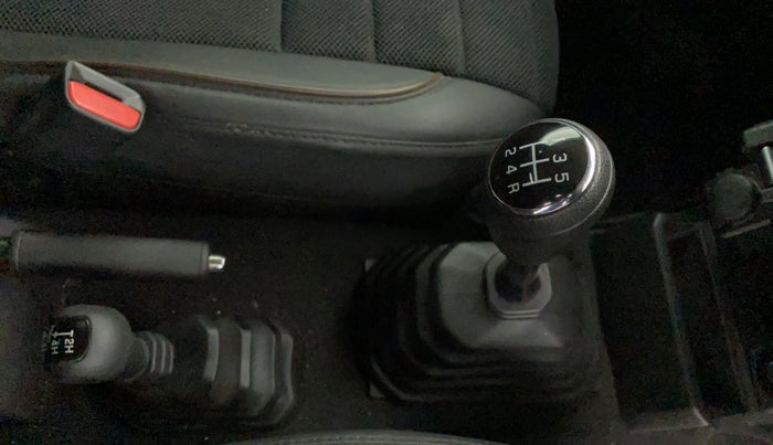2023 Maruti JIMNY ALPHA ALL GRIP PRO MT, Petrol, Manual, 34,569 km, Gear Lever