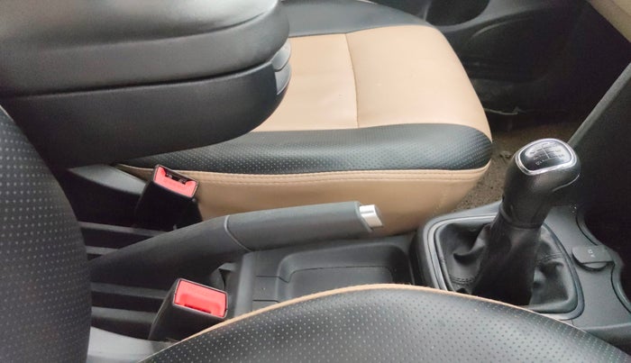 2020 Skoda Rapid ACTIVE 1.0 TSI, Petrol, Manual, 78,364 km, Gear Lever