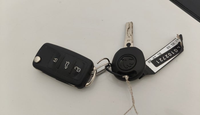 2020 Skoda Rapid ACTIVE 1.0 TSI, Petrol, Manual, 78,364 km, Key Close Up