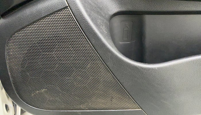 2017 Maruti Swift VXI, Petrol, Manual, 76,039 km, Speaker