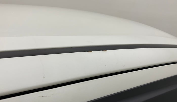 2017 Maruti Swift VXI, Petrol, Manual, 76,039 km, Right A pillar - Slightly dented