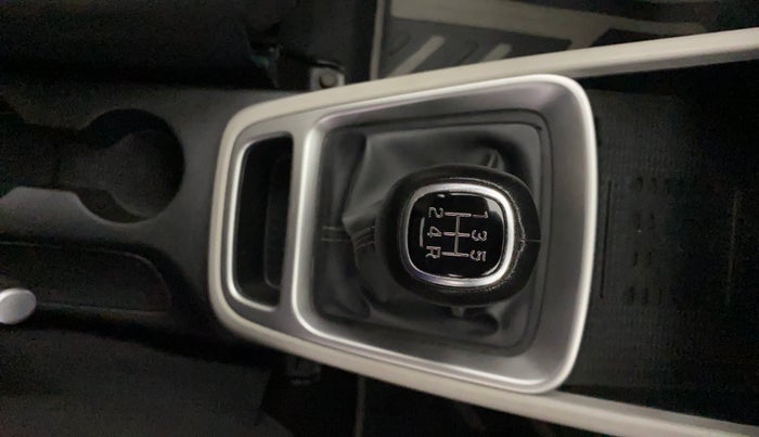 2022 Hyundai VENUE SX 1.2 PETROL, Petrol, Manual, 33,433 km, Gear Lever