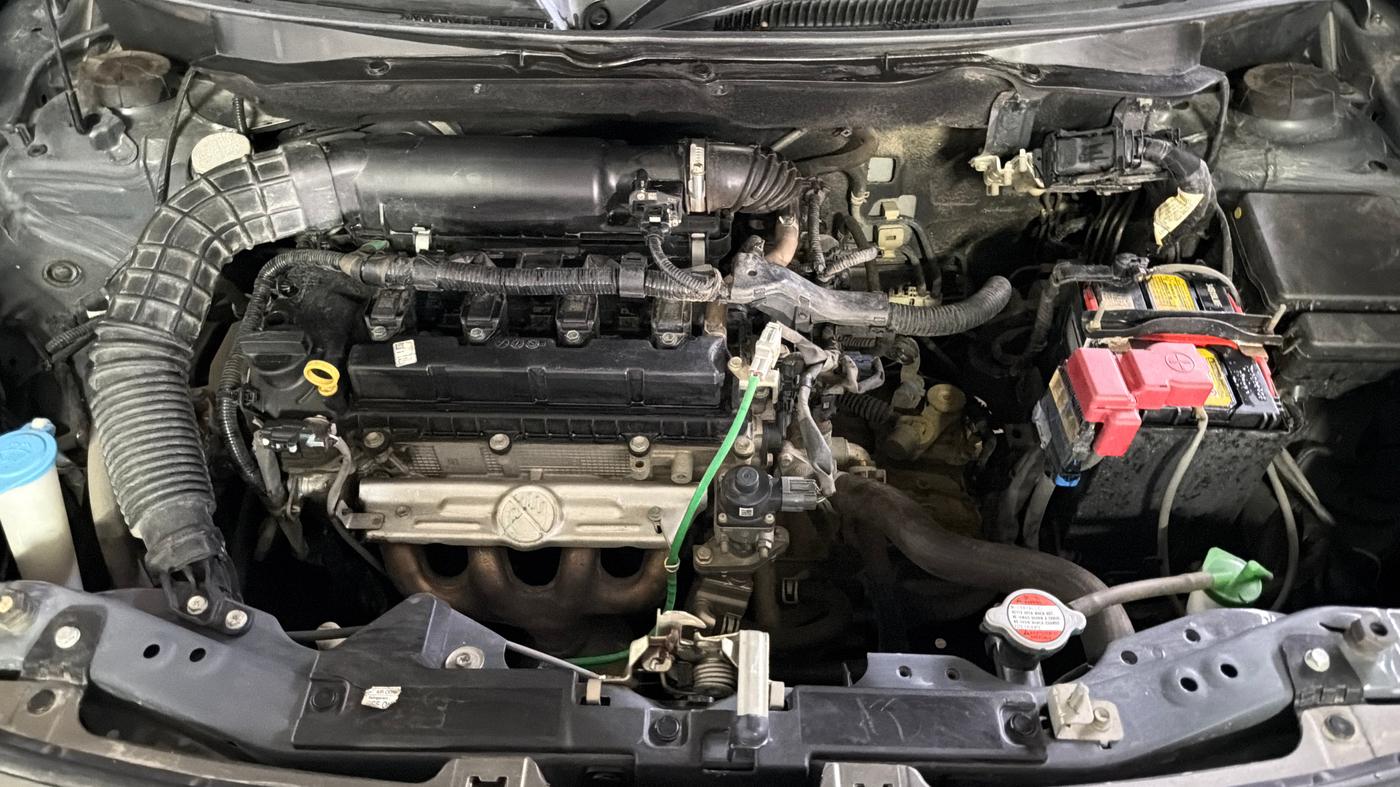2022 Maruti Swift LXI, Petrol, Manual, 83,774 km, Engine View