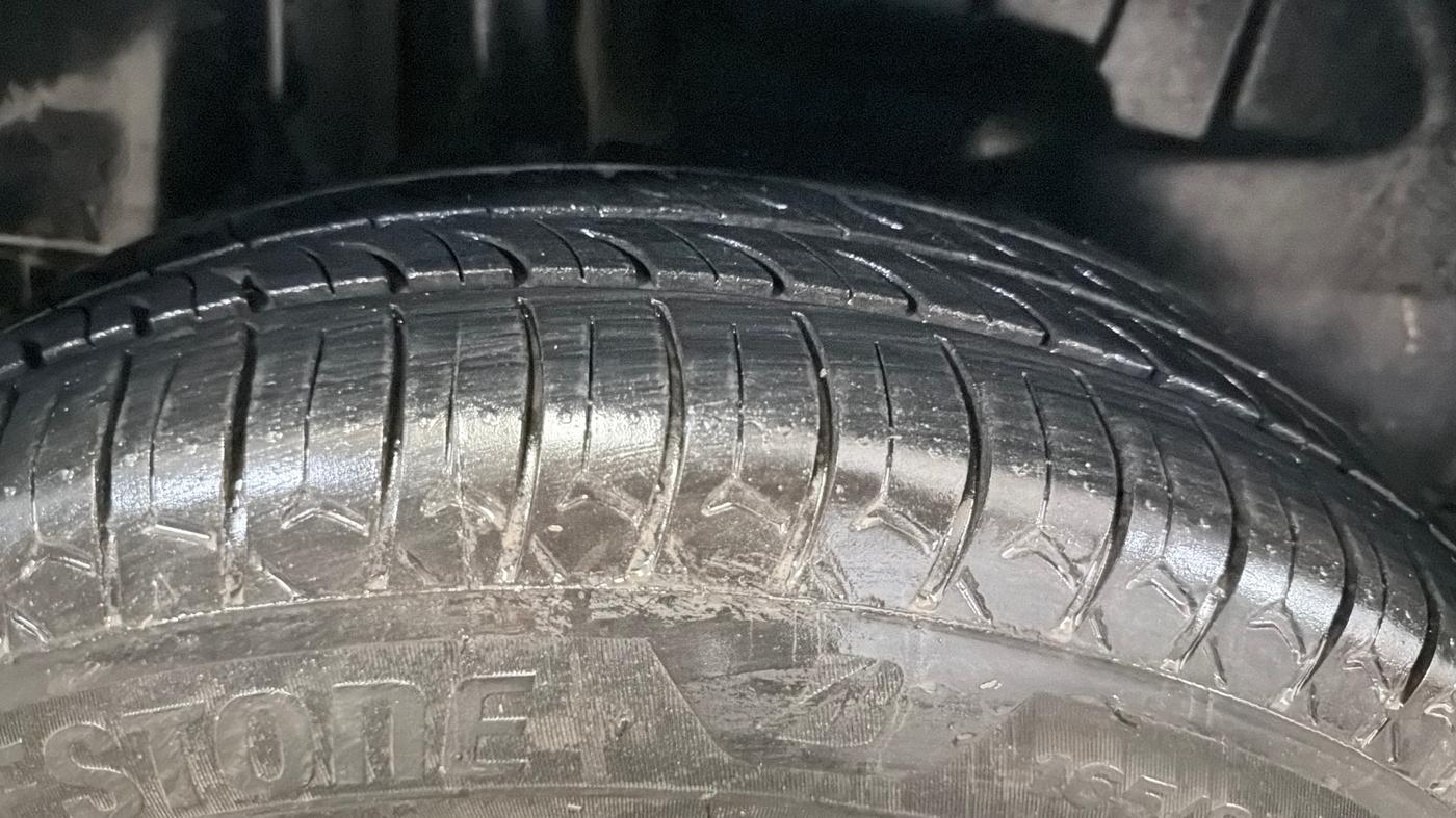 2022 Maruti Swift LXI, Petrol, Manual, 83,774 km, Right Rear Tyre Tread