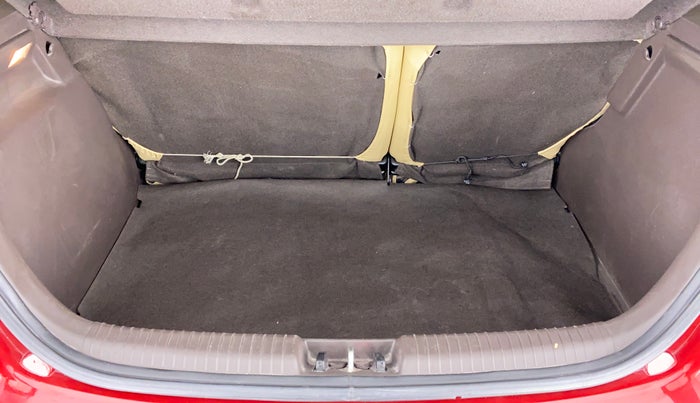 2010 Hyundai i20 SPORTZ 1.2 O, Petrol, Manual, 46,135 km, Boot Inside