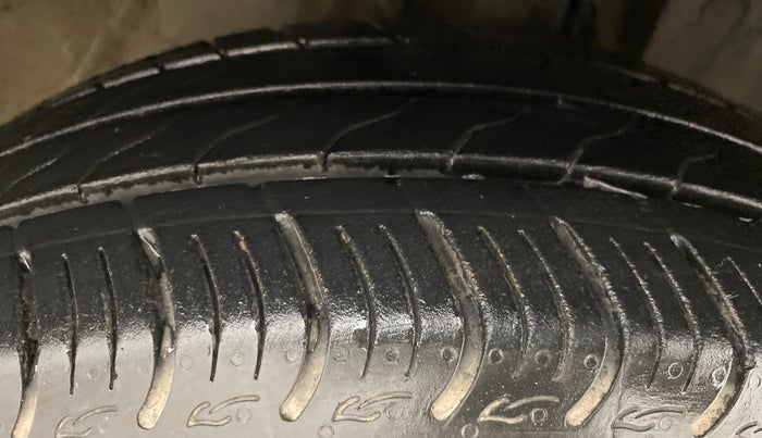 2018 Honda Jazz 1.2 V MT, Petrol, Manual, 22,413 km, Right Front Tyre Tread