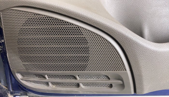 2014 Volkswagen Vento COMFORTLINE MT PETROL, Petrol, Manual, 63,400 km, Speaker