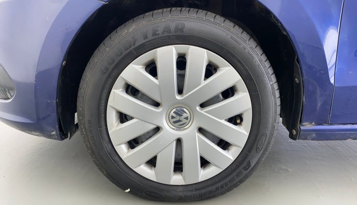 2014 Volkswagen Vento COMFORTLINE MT PETROL, Petrol, Manual, 63,400 km, Left Front Wheel