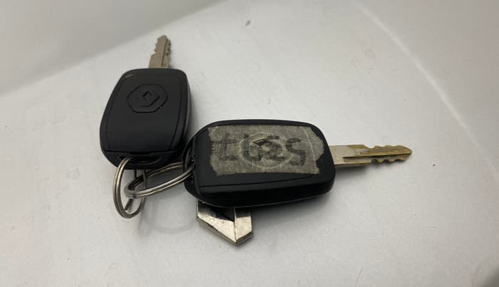 2019 Renault Kwid RXT 1.0 AMT (O), Petrol, Automatic, 59,204 km, Key Close Up