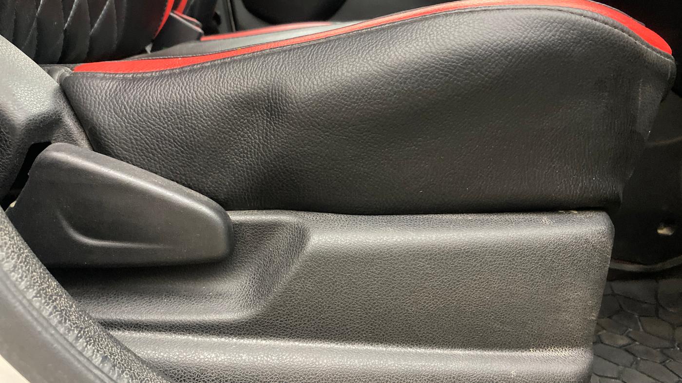 2019 Renault Kwid RXT 1.0 AMT (O), Petrol, Automatic, 59,204 km, Driver Side Adjustment Panel