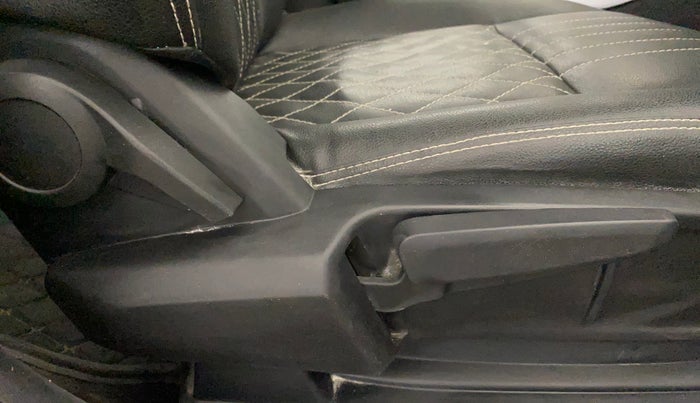 2022 Tata ALTROZ XZ PETROL, Petrol, Manual, 68,325 km, Driver Side Adjustment Panel