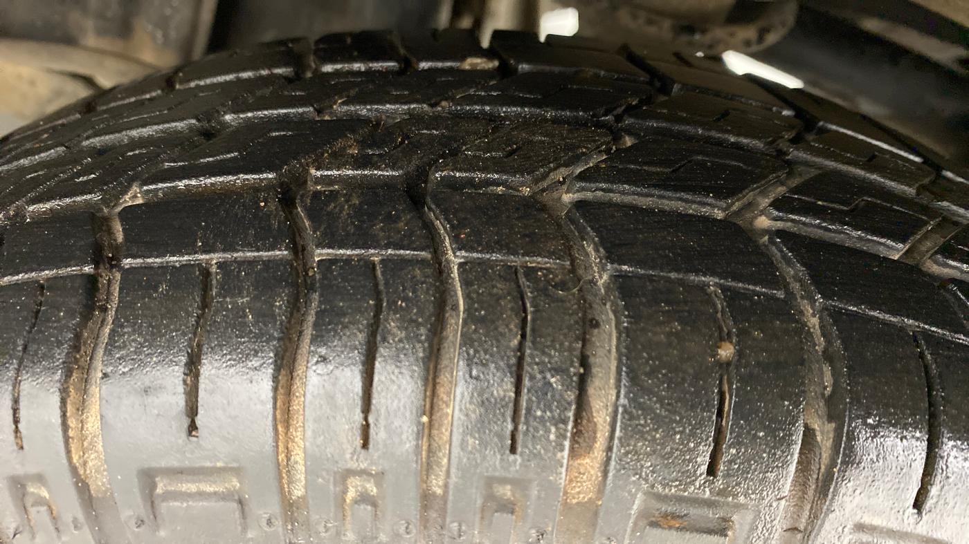 2013 Maruti Alto 800 LXI, Petrol, Manual, 19,780 km, Left Rear Tyre Tread