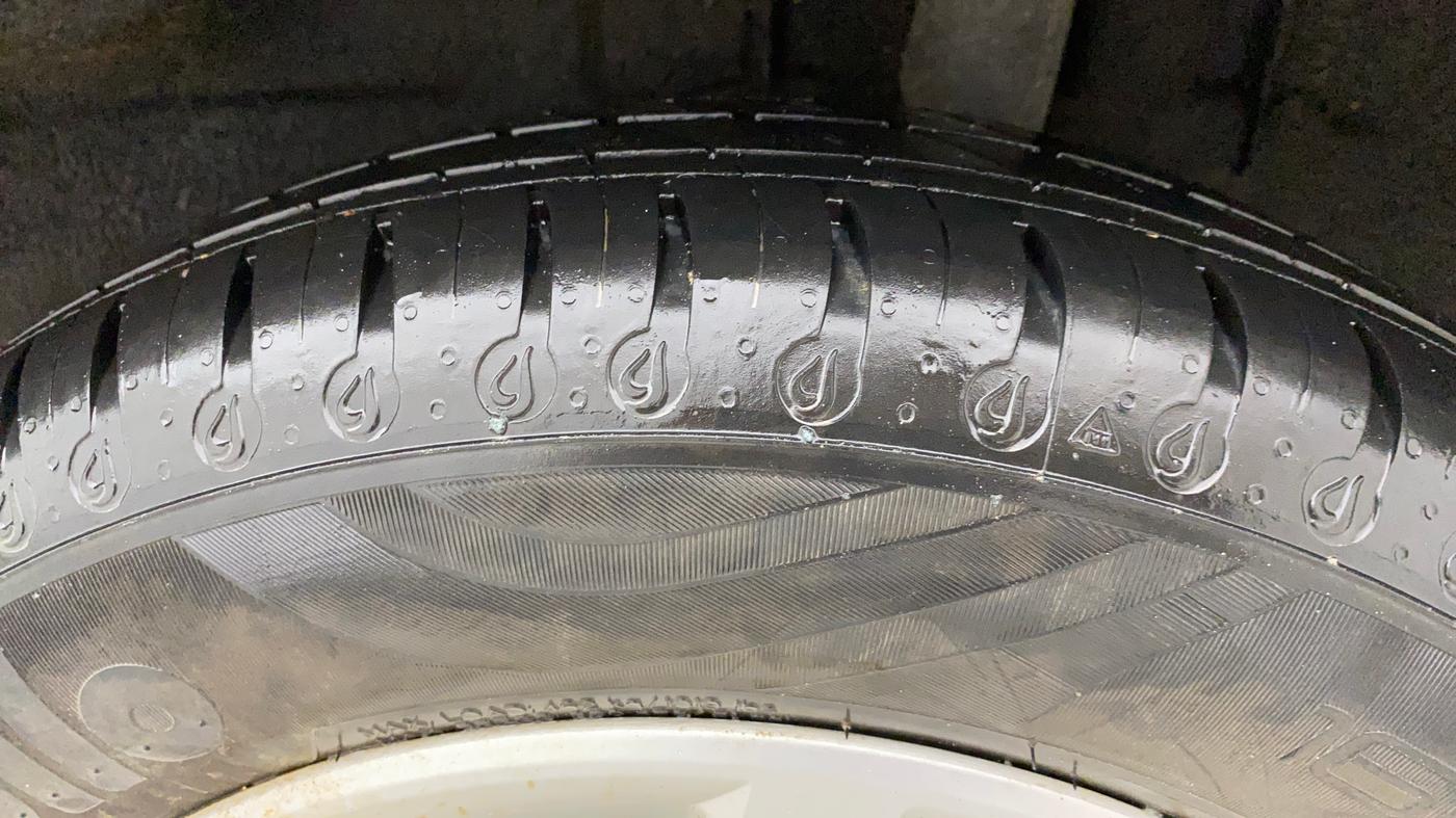 2020 Renault Kwid RXT 0.8, Petrol, Manual, 8,361 km, Left Rear Tyre Tread