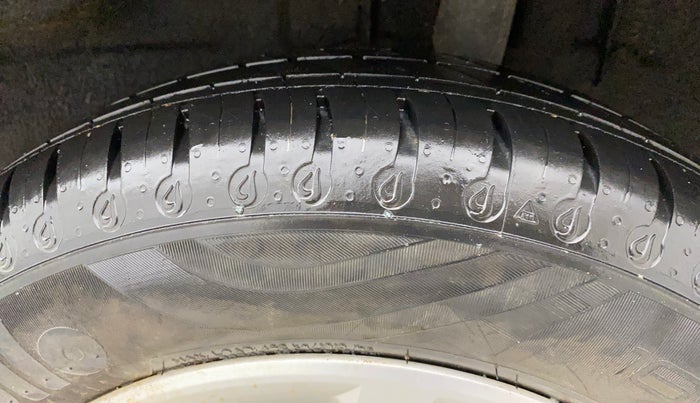 2020 Renault Kwid RXT 0.8, Petrol, Manual, 8,361 km, Left Rear Tyre Tread