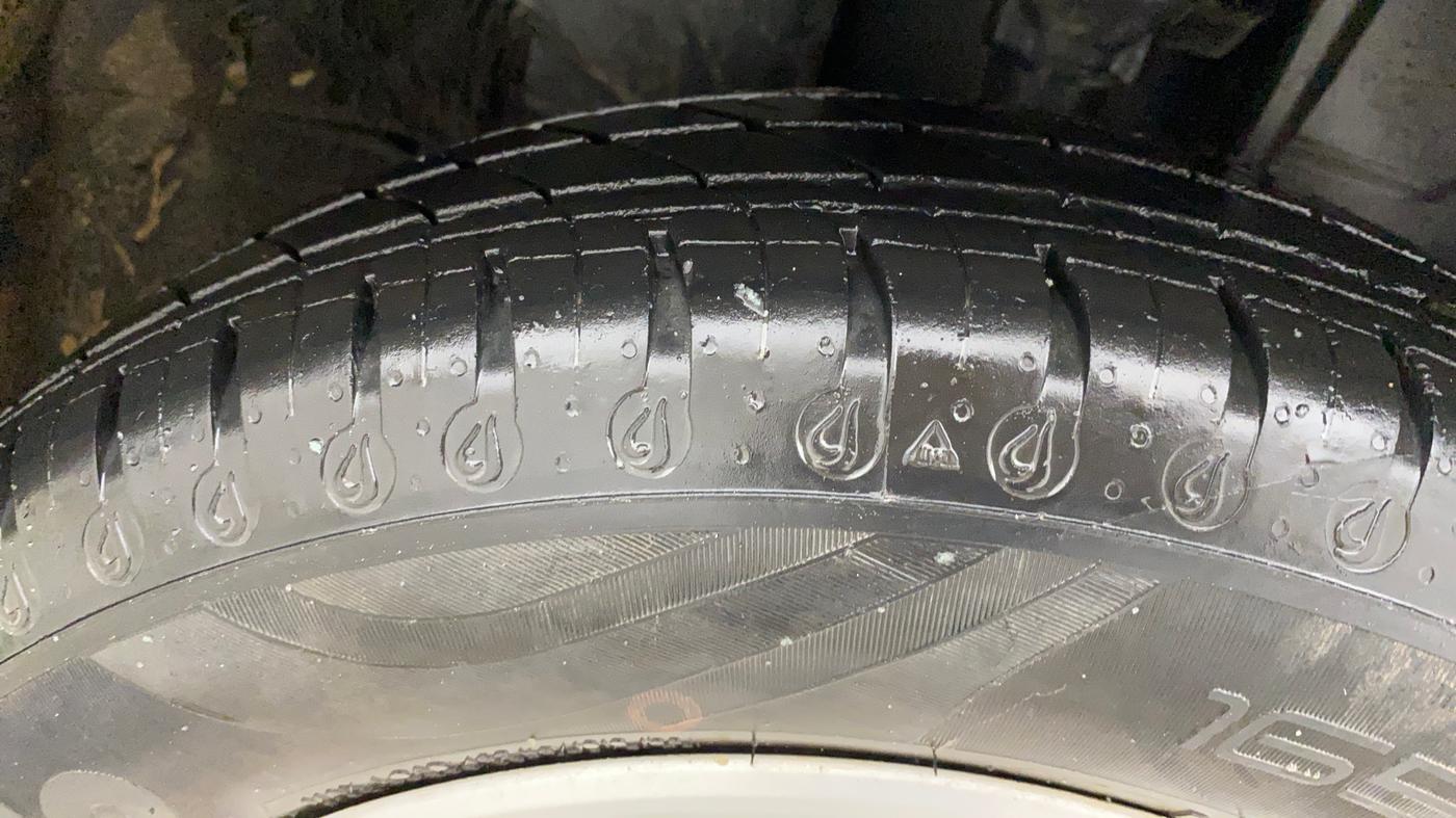 2020 Renault Kwid RXT 0.8, Petrol, Manual, 8,361 km, Right Front Tyre Tread