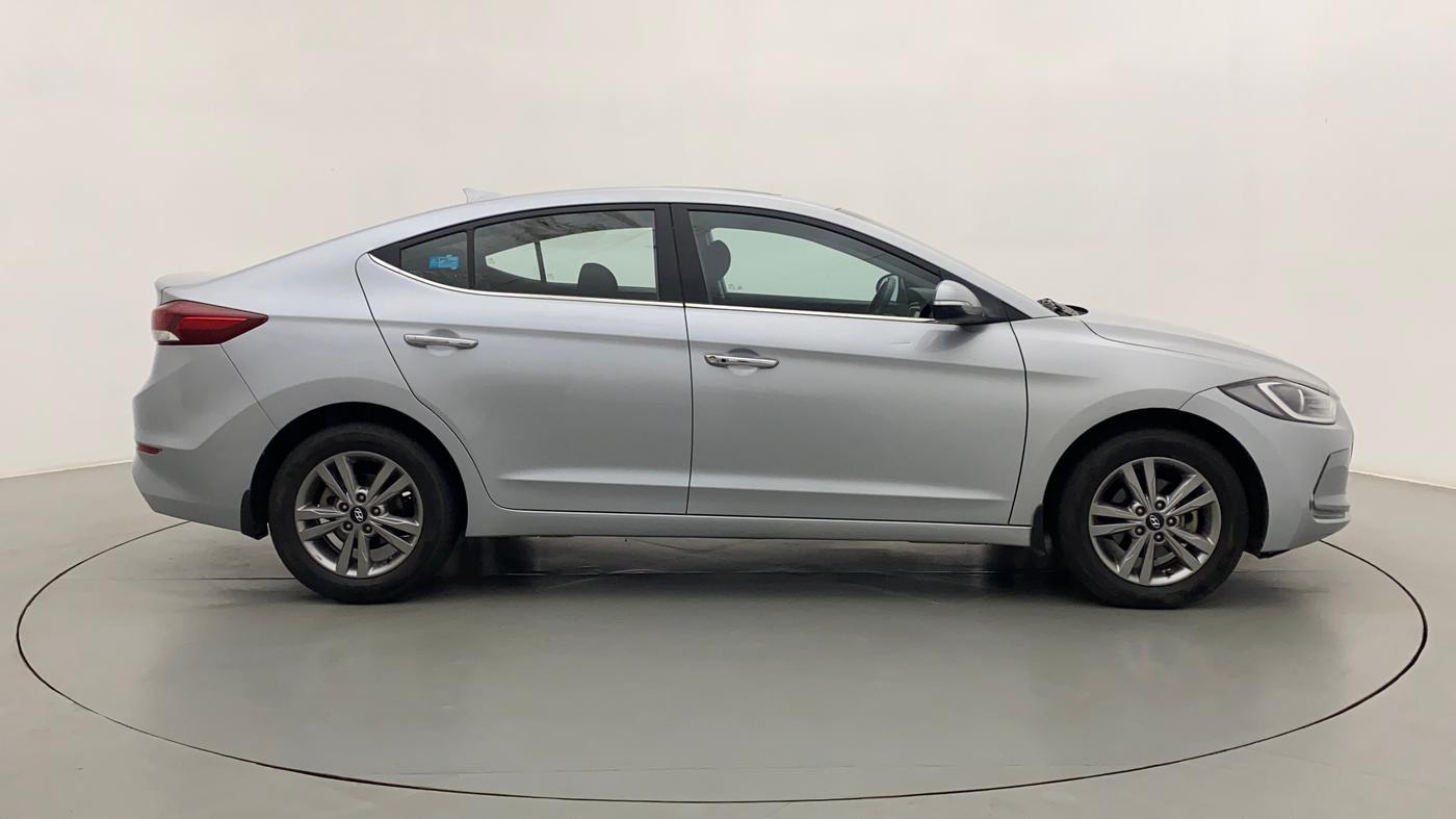 2019 Hyundai New Elantra 1.6 SX MT DIESEL, Diesel, Manual, 21,628 km, Right Side