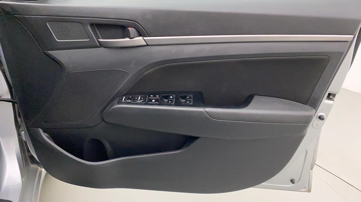 2019 Hyundai New Elantra 1.6 SX MT DIESEL, Diesel, Manual, 21,628 km, Driver Side Door Panels Control