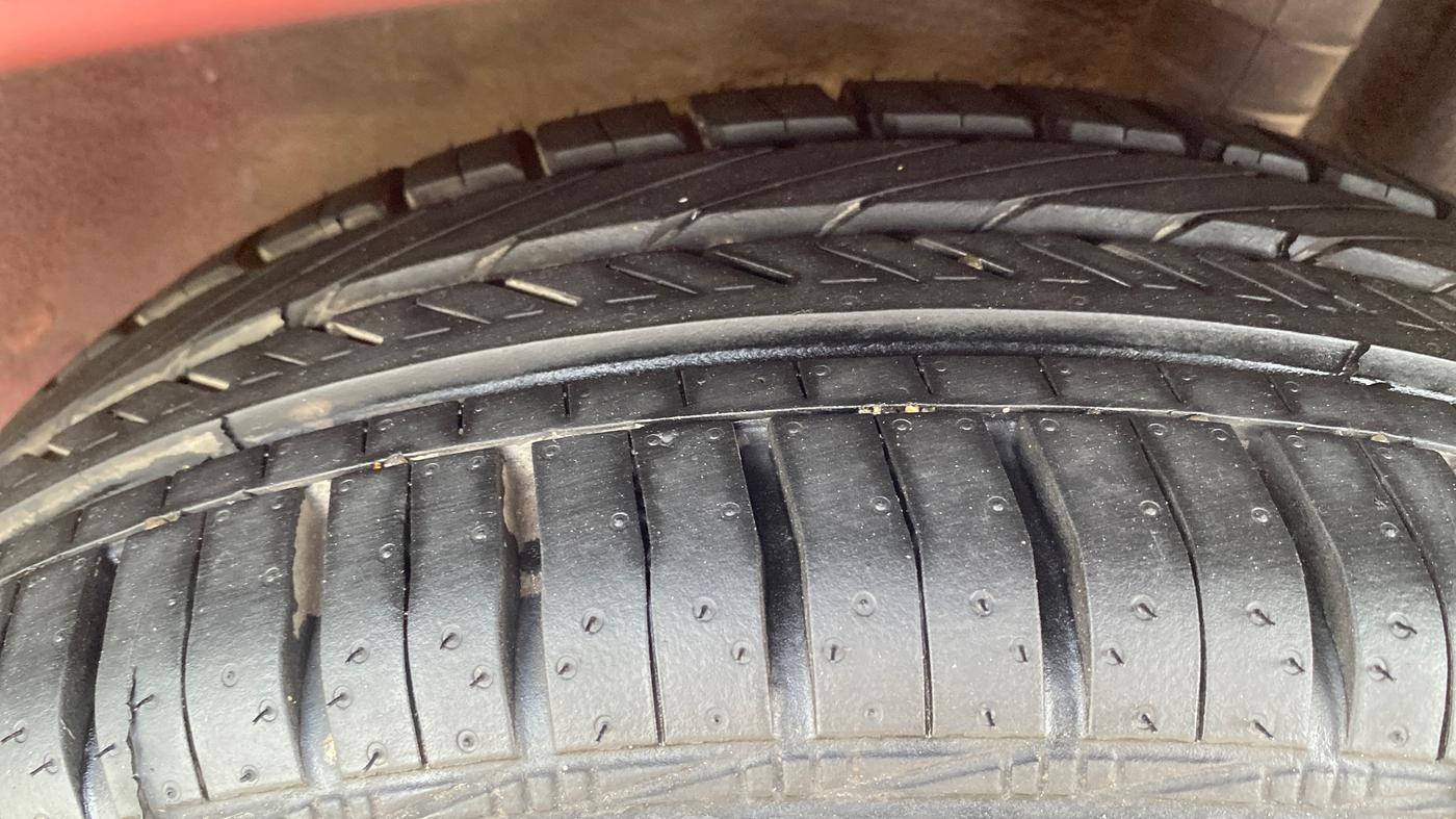 2016 Nissan Micra XV CVT, Petrol, Automatic, 42,475 km, Left Rear Tyre Tread