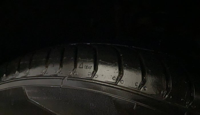 2024 MG ASTOR Sprint 1.5 MT (Ivory), Petrol, Manual, 24,544 km, Left Front Tyre Tread