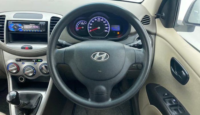 2013 Hyundai i10 MAGNA 1.1, Petrol, Manual, 75,546 km, Steering Wheel Close Up