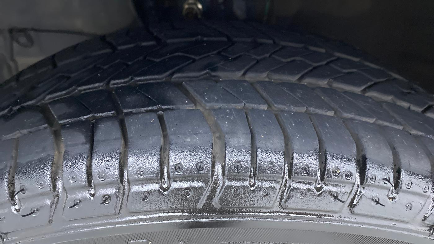 2022 Maruti New Wagon-R 1.0 Lxi (o) cng, CNG, Manual, 16,752 km, Left Front Tyre Tread