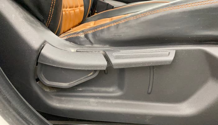 2019 Hyundai GRAND I10 NIOS SPORTZ 1.0 TURBO GDI, Petrol, Manual, 69,303 km, Driver Side Adjustment Panel