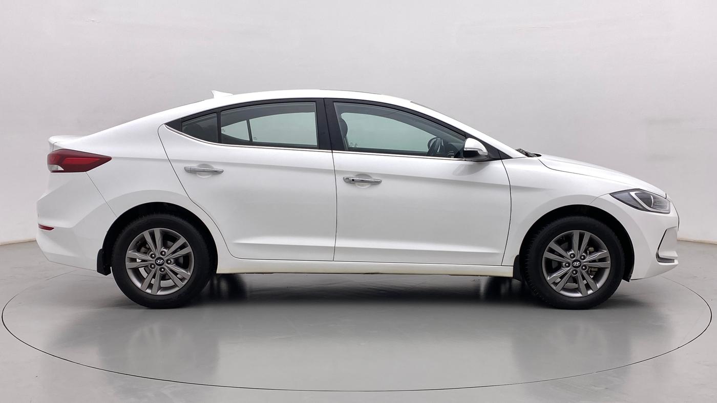2019 Hyundai New Elantra 2.0 SX AT PETROL, Petrol, Automatic, 24,185 km, Right Side View