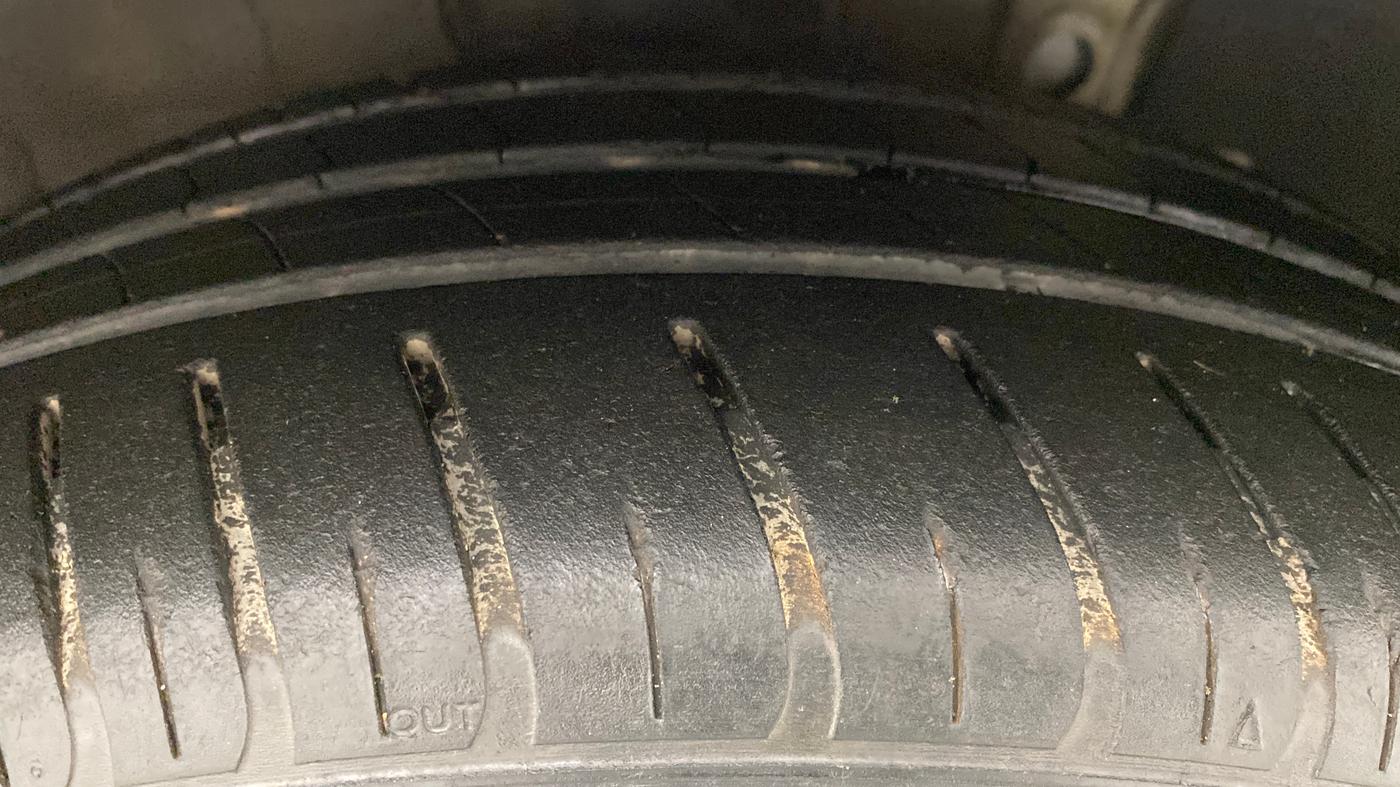 2019 Hyundai New Elantra 2.0 SX AT PETROL, Petrol, Automatic, 24,185 km, Right Front Tyre Tread
