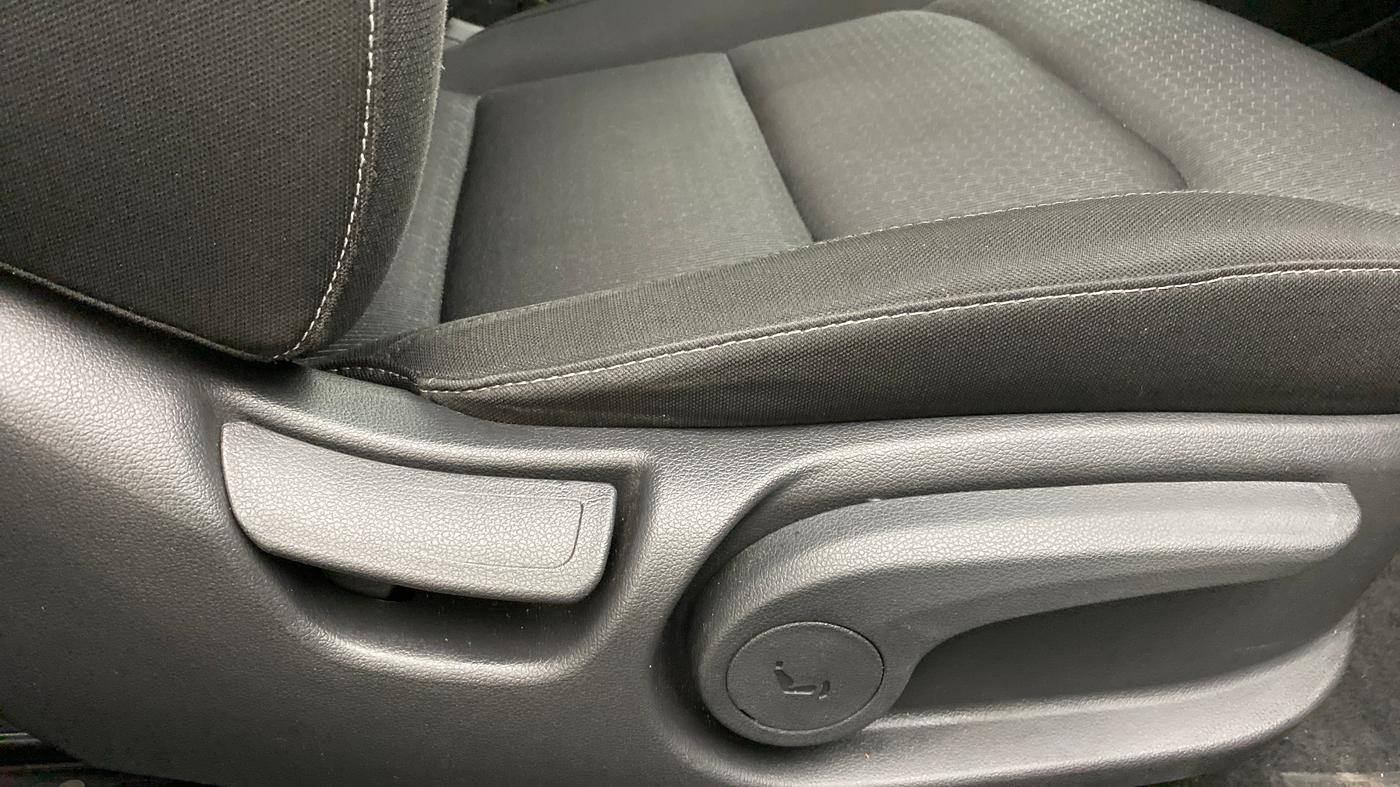 2019 Hyundai New Elantra 2.0 SX AT PETROL, Petrol, Automatic, 24,185 km, Driver Side Adjustment Panel