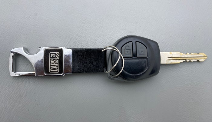 2013 Maruti Wagon R 1.0 VXI, Petrol, Manual, 78,637 km, Key Close Up