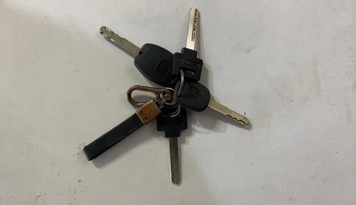 2015 Honda Amaze 1.2L I-VTEC S, Petrol, Manual, 67,359 km, Key Close Up