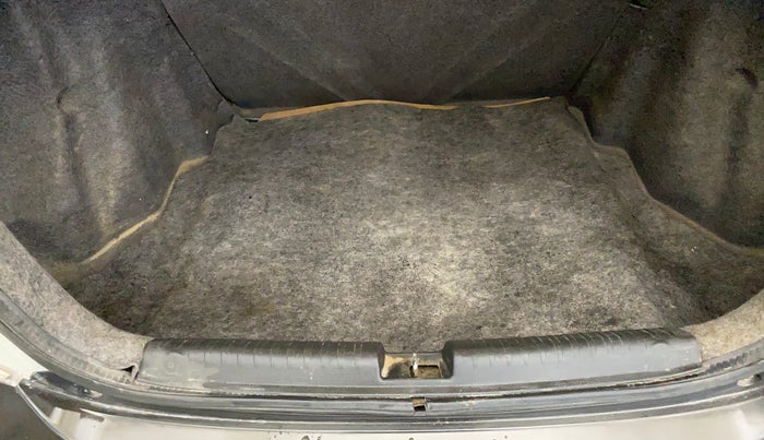 2015 Honda Amaze 1.2L I-VTEC S, Petrol, Manual, 67,359 km, Boot Inside