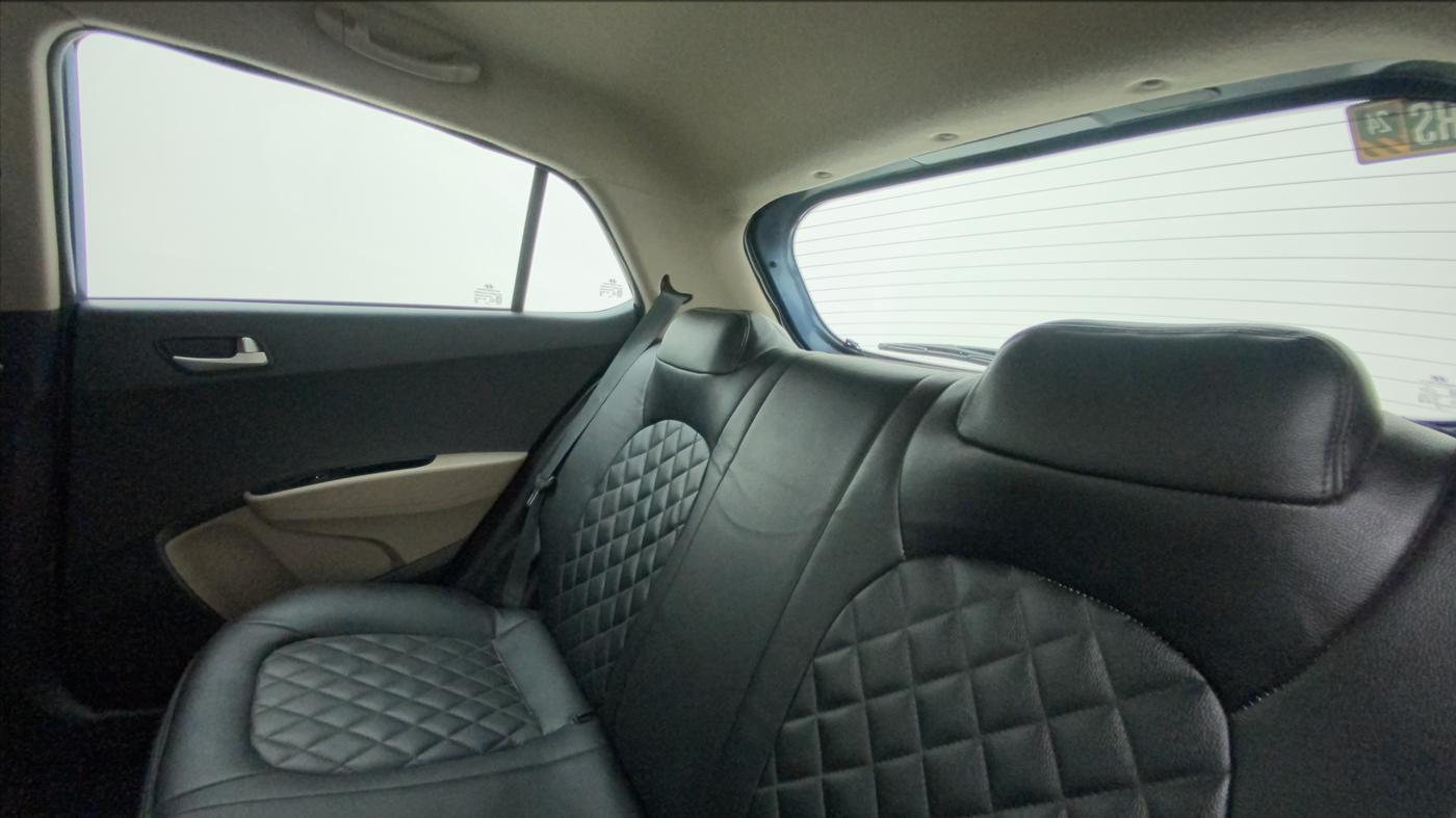 2014 Hyundai Grand i10 ASTA AT 1.2 KAPPA VTVT, Petrol, Automatic, 35,169 km, Right Side Rear Door Cabin